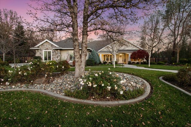 3385 Wimbledon Drive, Redding, CA 96002