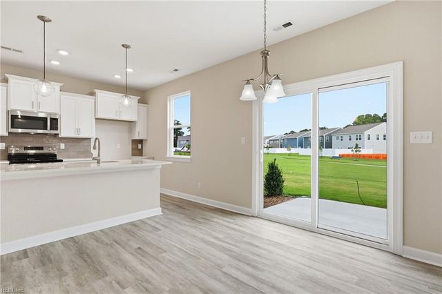 322 Tarn CT, Suffolk, VA 23434