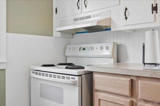 1068 Throckmorton Trail, Scottsburg, VA 24589