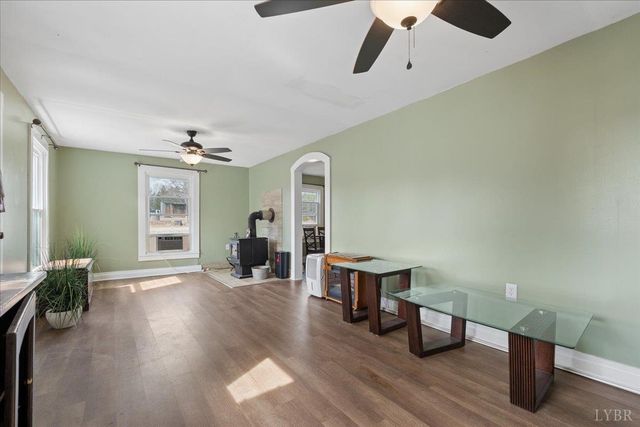 1068 Throckmorton Trail, Scottsburg, VA 24589