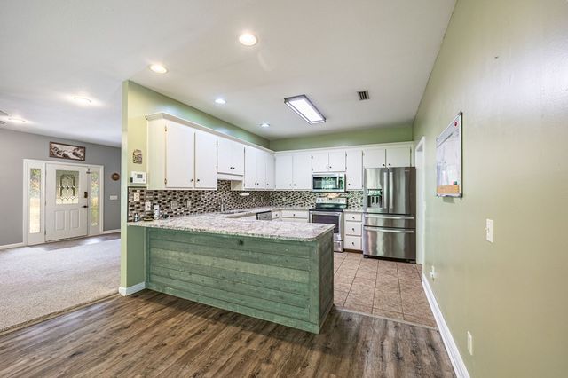 667 Fuller Rd, Dothan, AL 36301