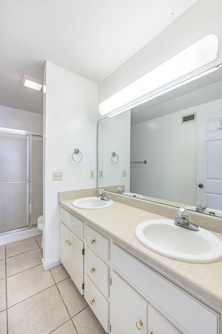 667 Fuller Rd, Dothan, AL 36301