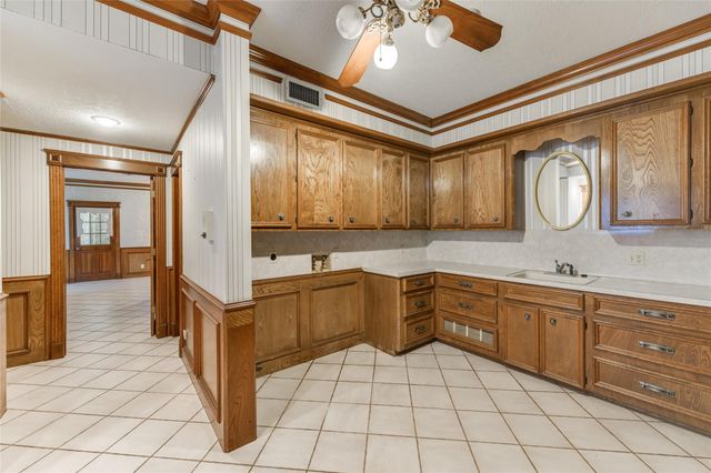 7900 Old Gay Hill Rd, Brenham, TX 77833