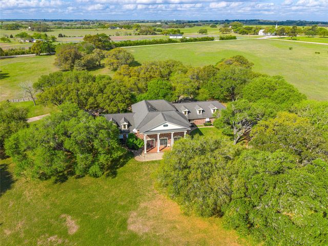 7900 Old Gay Hill Rd, Brenham, TX 77833
