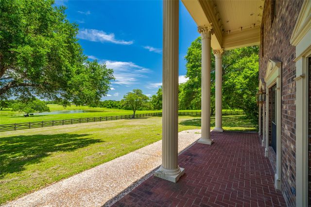 7900 Old Gay Hill Rd, Brenham, TX 77833