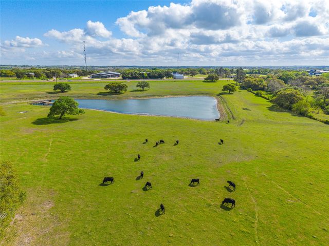 7900 Old Gay Hill Rd, Brenham, TX 77833