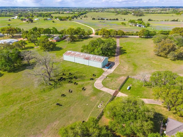 7900 Old Gay Hill Rd, Brenham, TX 77833