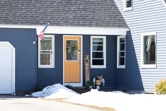 19 Pinewood Drive, Somersworth, NH 03878