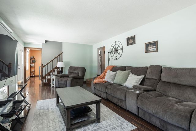 19 Pinewood Drive, Somersworth, NH 03878