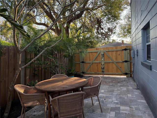 1201 HIGHLAND STREET N, St Petersburg, FL 33701