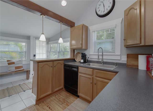 1201 HIGHLAND STREET N, St Petersburg, FL 33701