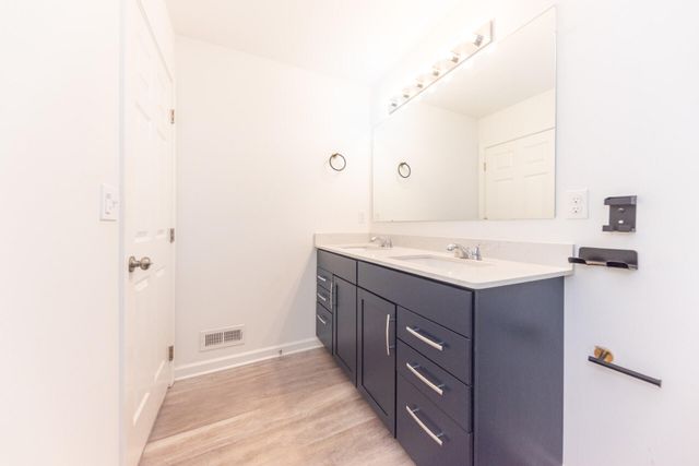 6035 Ravine Court, Ypsilanti Twp, MI 48197