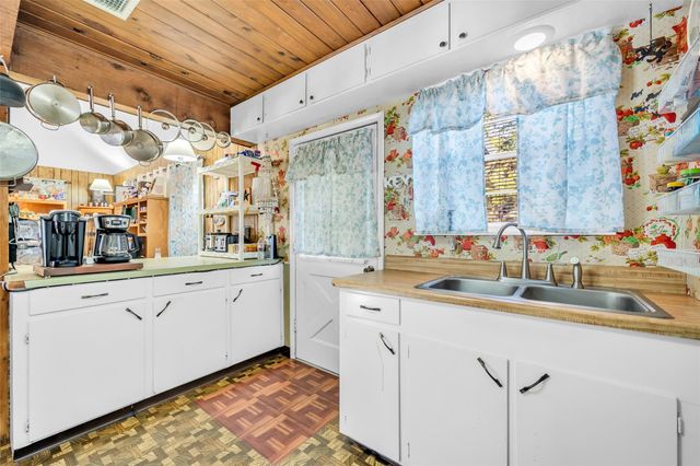 590 Cove Loop, Coldspring, TX 77331