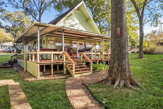 590 Cove Loop, Coldspring, TX 77331