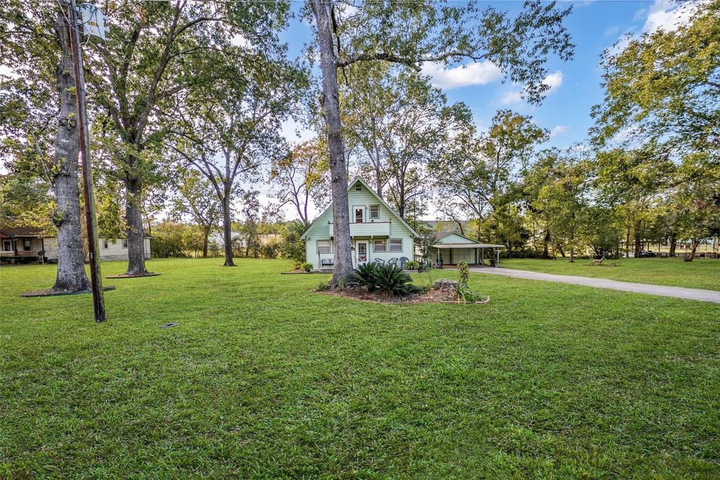 590 Cove Loop, Coldspring, TX 77331