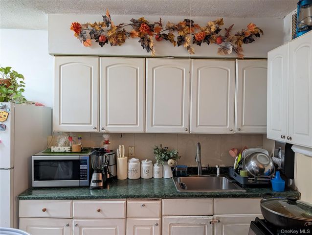 207-11 Hillside Avenue, Queens Village, NY 11427