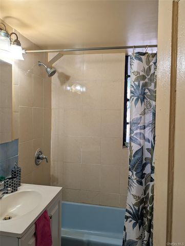 207-11 Hillside Avenue, Queens Village, NY 11427