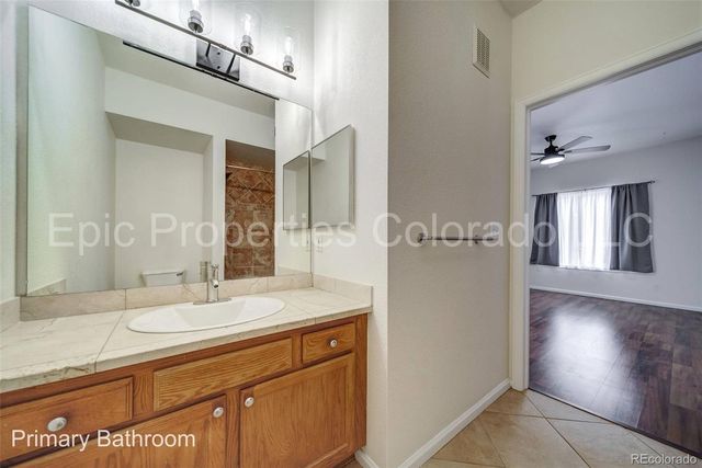 911 S Zeno Way 104, Aurora, CO 80017