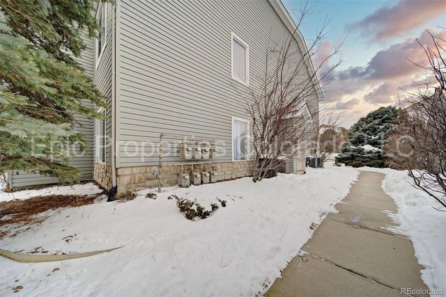 911 S Zeno Way 104, Aurora, CO 80017