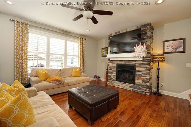 937 Creekstone Ridge, South Charleston, WV 25309