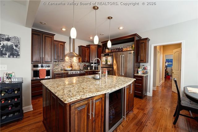 937 Creekstone Ridge, South Charleston, WV 25309