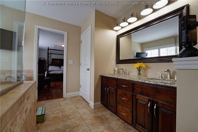 937 Creekstone Ridge, South Charleston, WV 25309