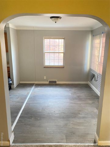 17184 Dresden Street, Detroit, MI 48205