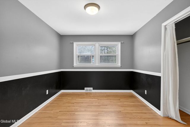 1165 Cresse Avenue, Schenectady, NY 12309