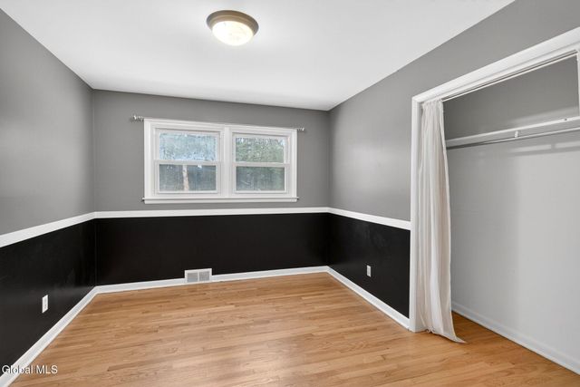 1165 Cresse Avenue, Schenectady, NY 12309