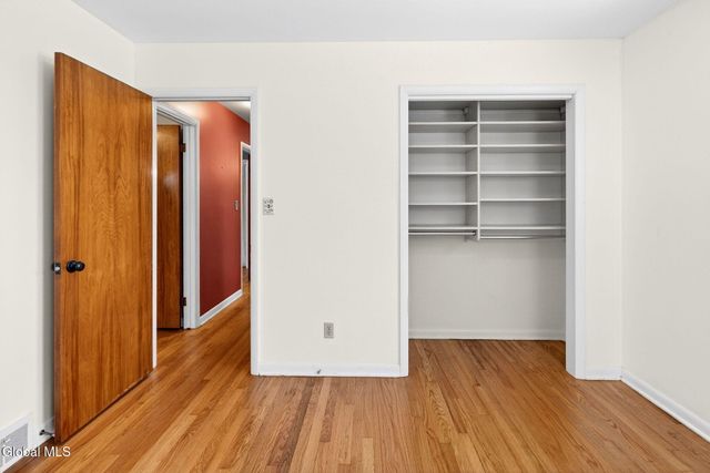 1165 Cresse Avenue, Schenectady, NY 12309