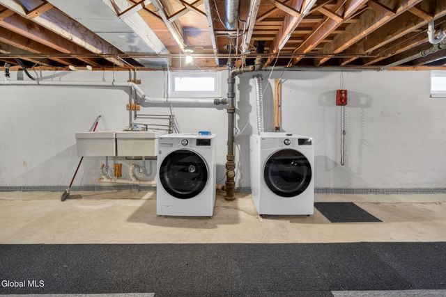 1165 Cresse Avenue, Schenectady, NY 12309