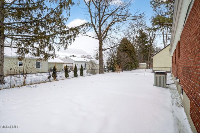 1165 Cresse Avenue, Schenectady, NY 12309