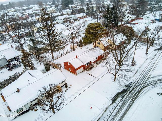 1165 Cresse Avenue, Schenectady, NY 12309