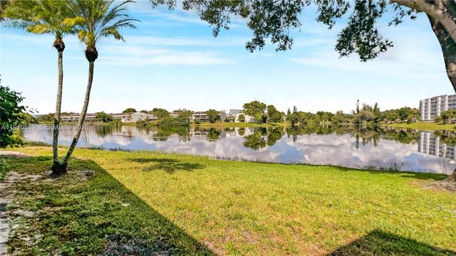 6405 W Oakland Park Boulevard 2, Lauderhill, FL 33313
