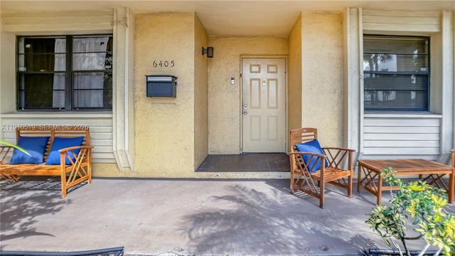 6405 W Oakland Park Boulevard 2, Lauderhill, FL 33313