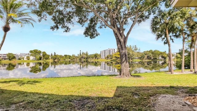 6405 W Oakland Park Boulevard 2, Lauderhill, FL 33313