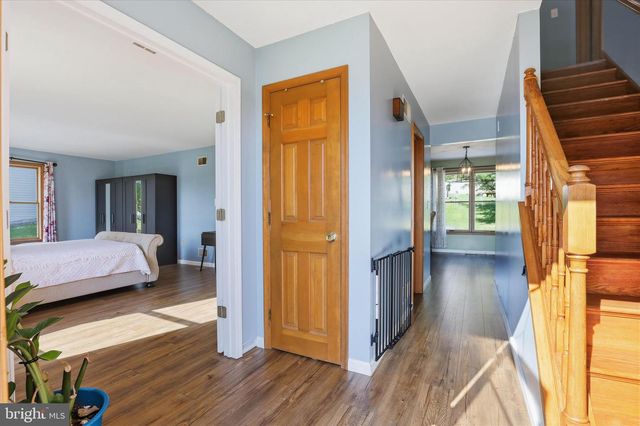 1808 BLACKLATCH LN, Middletown, PA 17057
