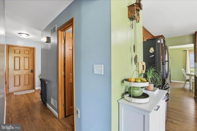 1808 BLACKLATCH LN, Middletown, PA 17057
