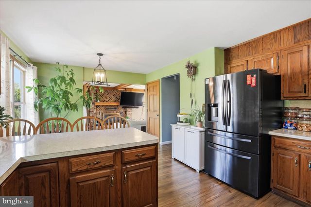 1808 BLACKLATCH LN, Middletown, PA 17057
