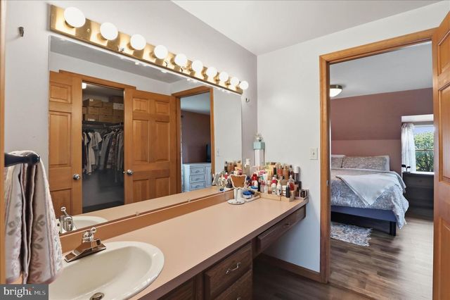 1808 BLACKLATCH LN, Middletown, PA 17057