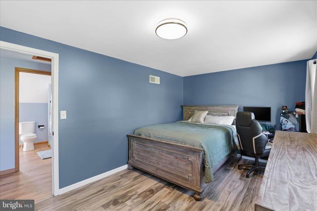 1808 BLACKLATCH LN, Middletown, PA 17057