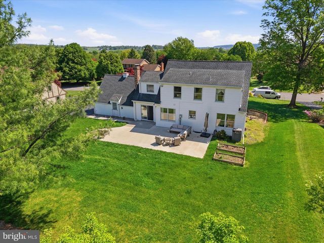 1808 BLACKLATCH LN, Middletown, PA 17057