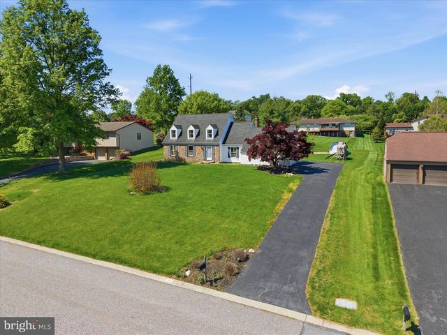 1808 BLACKLATCH LN, Middletown, PA 17057
