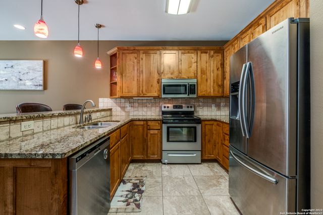 540 River Run Apt 102, New Braunfels, TX 78132