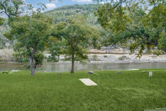 540 River Run Apt 102, New Braunfels, TX 78132