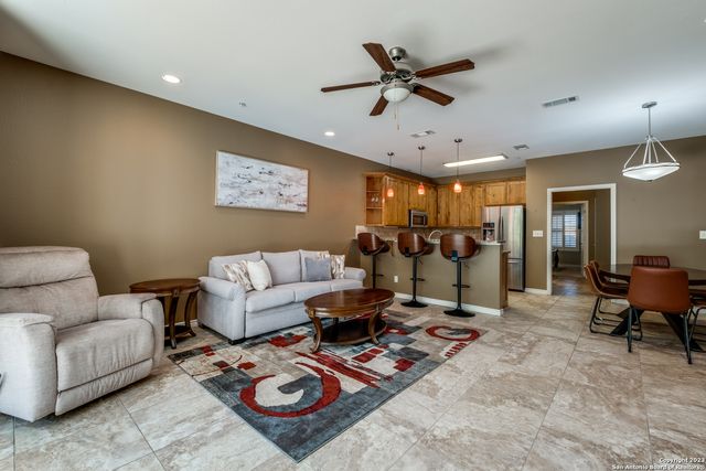 540 River Run Apt 102, New Braunfels, TX 78132