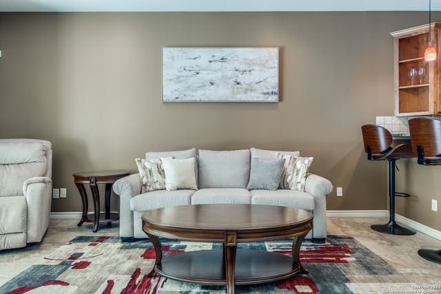 540 River Run Apt 102, New Braunfels, TX 78132