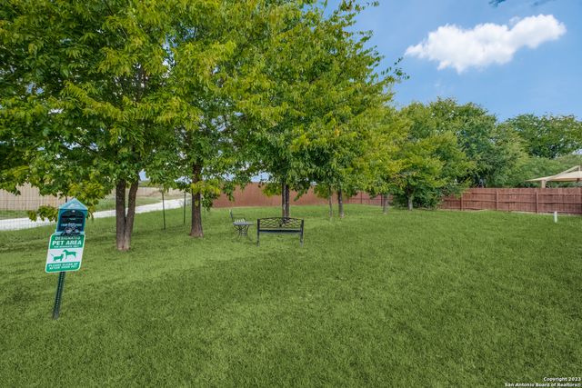 540 River Run Apt 102, New Braunfels, TX 78132