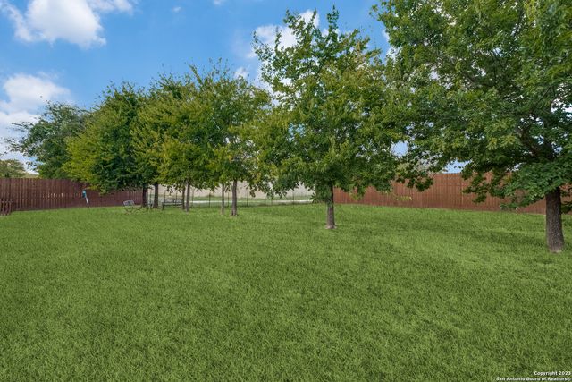 540 River Run Apt 102, New Braunfels, TX 78132