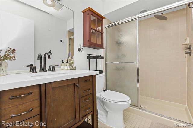 732 Hamilton Court, Rochester Hills, MI 48307